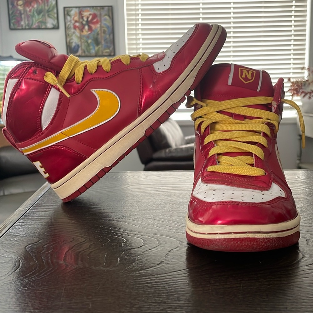 Nike Flashes